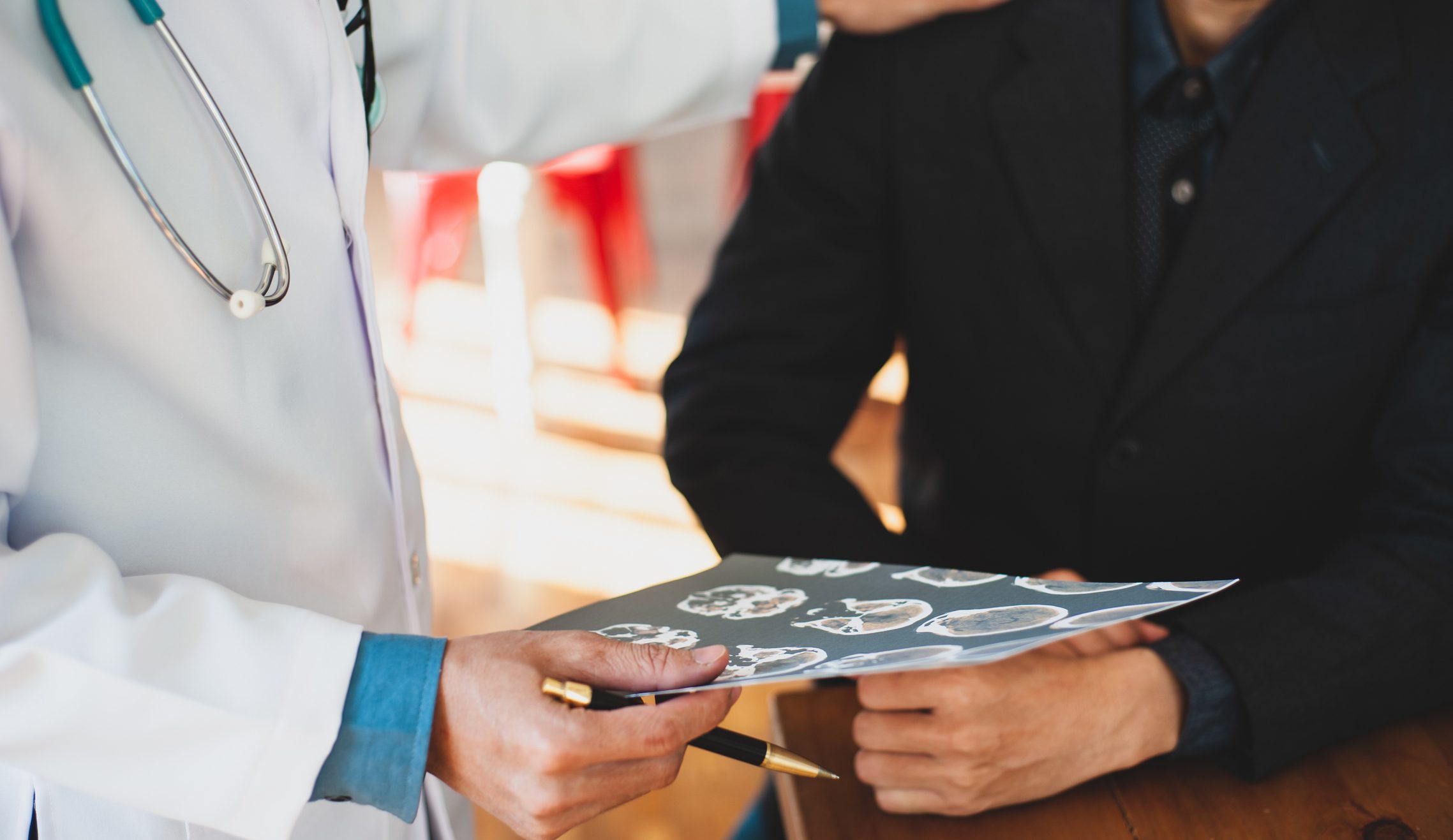 Doctors diagnose images from the patient's skull X-ray film to check for brain abnormalities.